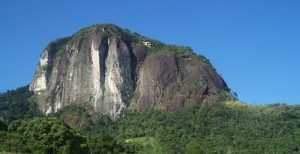 Pedra_do_colegio-e1554821582856-300x154 Pedra_do_colegio