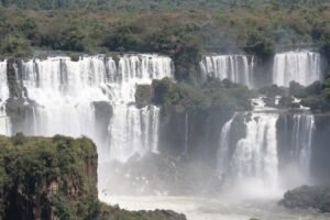 fozdoiguacu-300x200 Fotos: Welyton Manoel/CCR Aeroportos