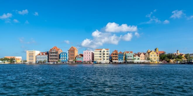 Curaçao e sua arquitetura estonteante / Divulgação