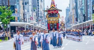 Festival Gion em Quioto Kobby Dagan/shutterstock.com