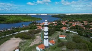 Farol-do-Mandacaru-300x169 Leo Castro/Vila Aty Visita ao povoado Mandacaru permite conhecer a região com maior profundidade