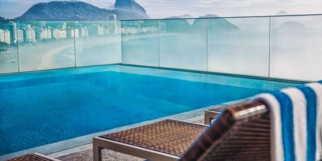 Divulgação Piscina Miramar by Windsor